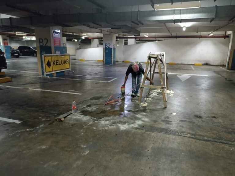 WhatsApp Image 2025-12-08 at 21.21.00